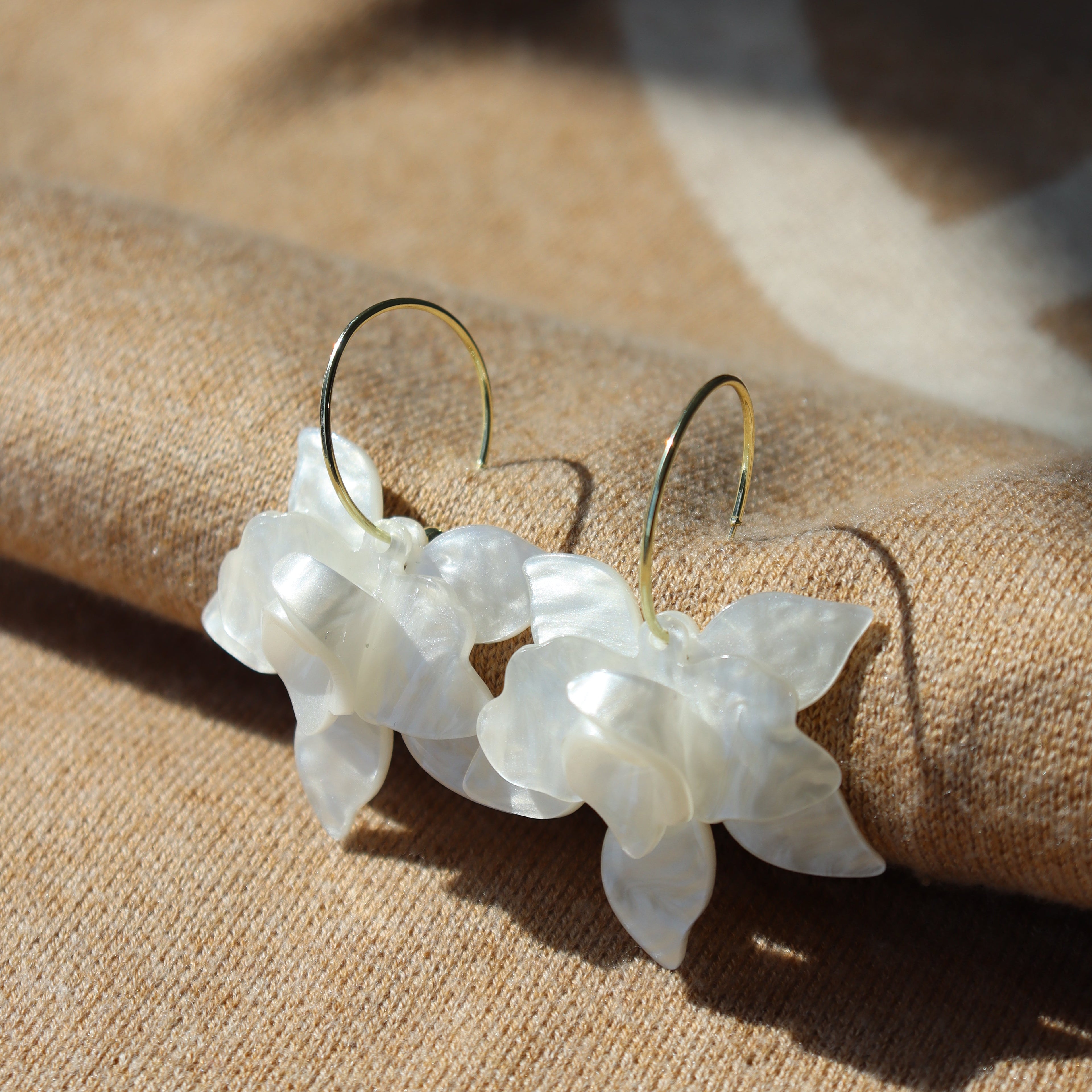Handcrafted Gardenia Earrings in white lotus